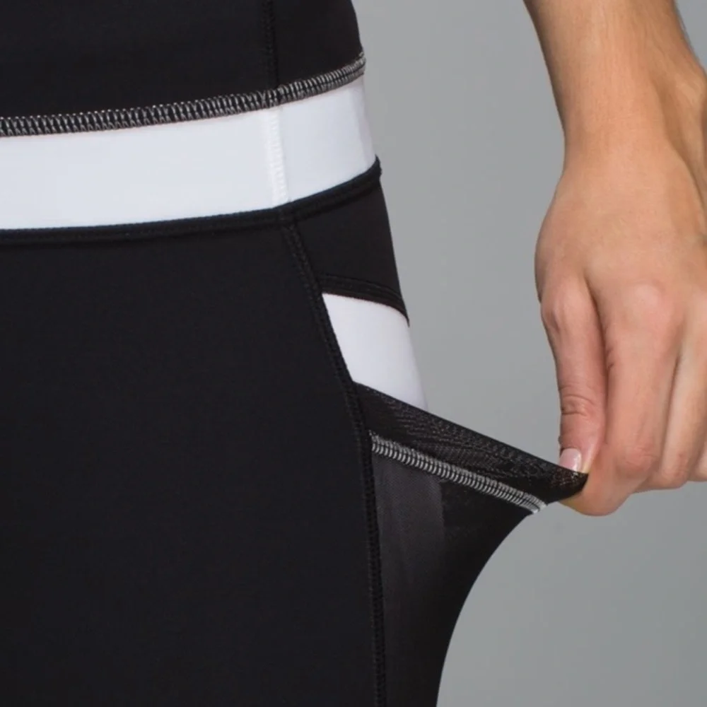 Lululemon Run Inspire Crop II Reflective legging Size 4